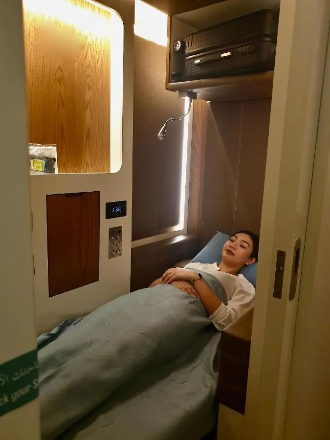 Sleep 'N Fly Sleep Lounge, C-Gates Terminal 3 - Transit Only Hotel Dubai Capsule hotel